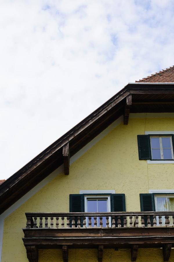 Pension Obertrum Am See Exterior photo